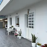 Appartement Rraku *