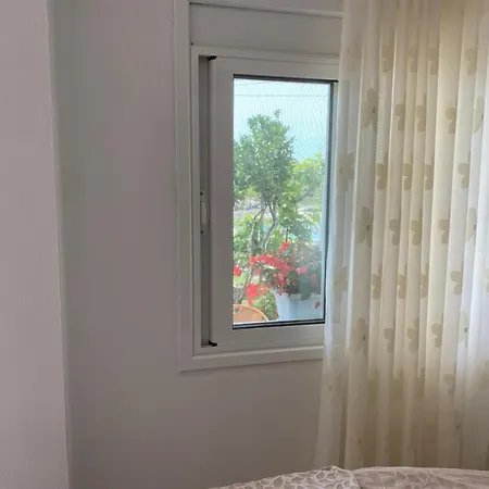 Apartament Rraku Saranda