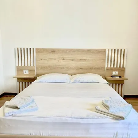 Apartment Rraku