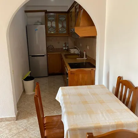 Rraku Apartment