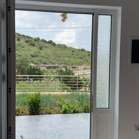 Rraku Apartmán *