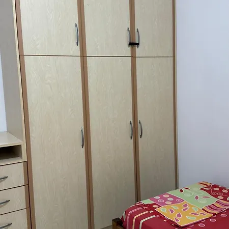 Rraku Apartment