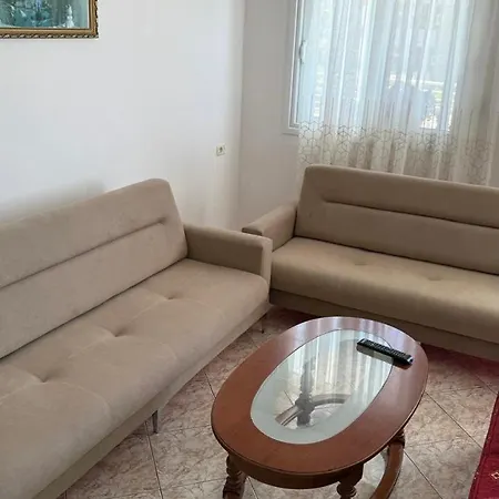 Rraku Apartment